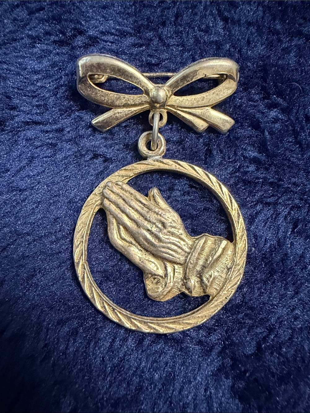 Praying Hands Pendant Brooch -